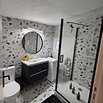 Proche Des Halles Apartman *
